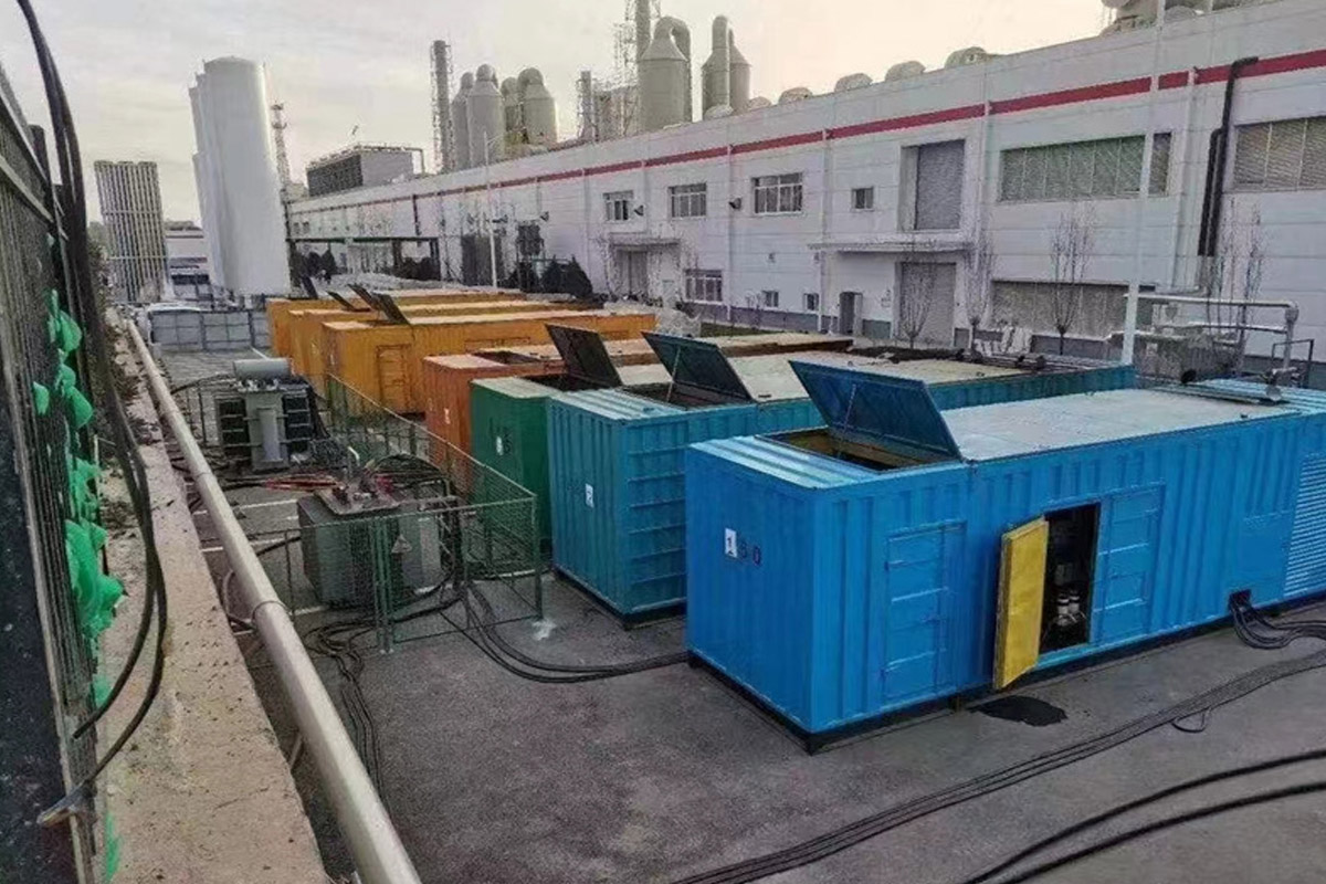 云安发电机租赁施工现场